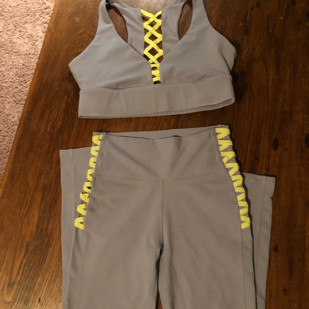Sports Bra & Work Out Pants